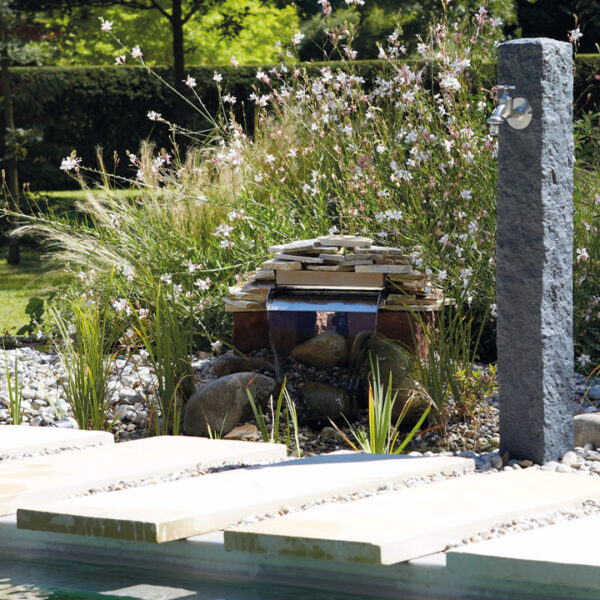 GRANIT vizkutallvany, sotet granit