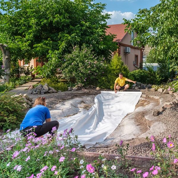 KERT ÉPÍTÉS ÉS ÁPOLÁS